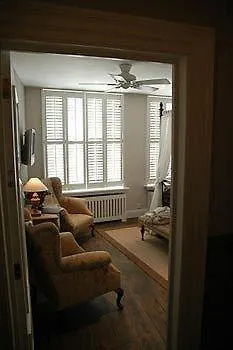 לינה וארוחת בוקר Casa Romantico 4*