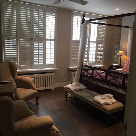 Casa Romantico Bed & Breakfast 4*