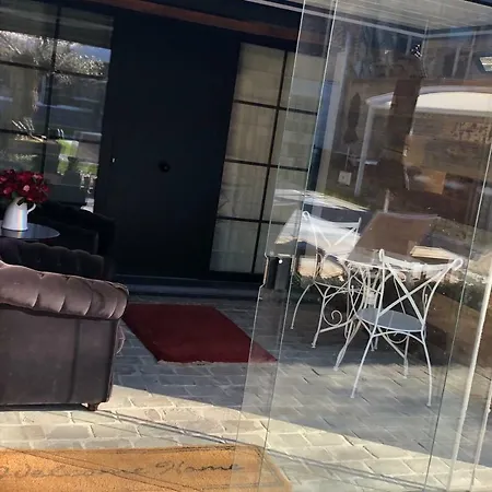 לינה וארוחת בוקר Casa Romantico 4*