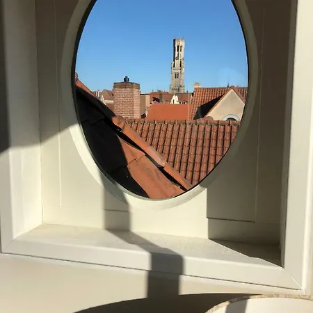 לינה וארוחת בוקר Casa Romantico 4*