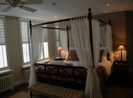 Casa Romantico Bed & Breakfast 4*